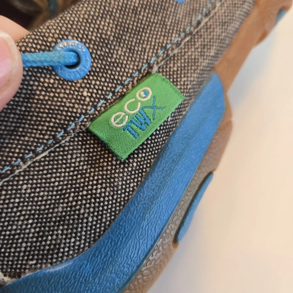 eco TWX Twisted Aztec Print Tie Boat Shoes Womens Size 7 1/2‎